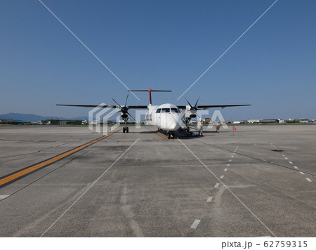 プロペラ機 ボンバルディアDHC8-Q400 プロペラ機 ボンバルディアDHC8-Q400 62759315