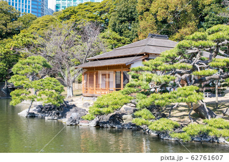 東京都　浜離宮恩賜庭園　大泉水　燕の御茶屋 62761607
