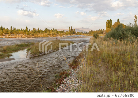 Chu River, border between Kazakhstan and 62766880