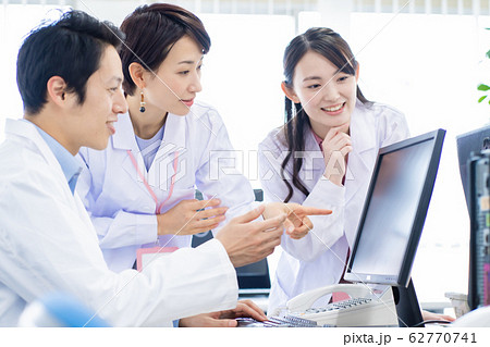 白衣の職場 白衣の職場 62770741