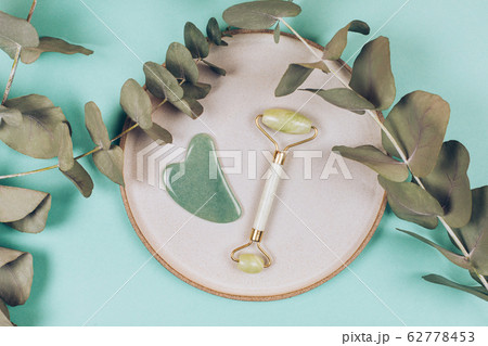 Facial massage kit 62778453