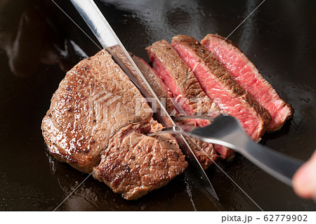 鉄板焼き　牛ランプ肉 62779902