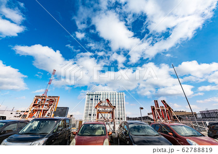 仙台駅屋上駐車場の駅名看板 62788819