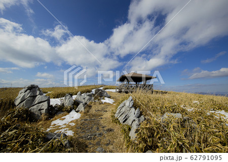 冬の四国カルスト(愛媛県、高知県) 冬の四国カルスト(愛媛県、高知県) 62791095