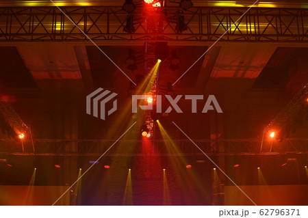 Performance moving lighting on construction light 62796371