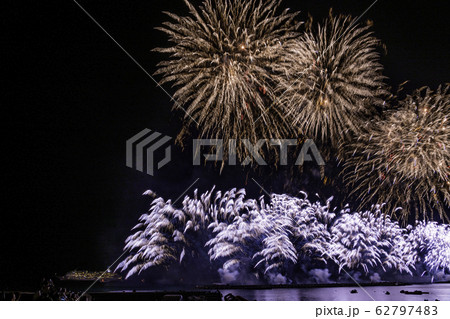 【静岡県伊東市】第72回按針祭海の花火大会 62797483