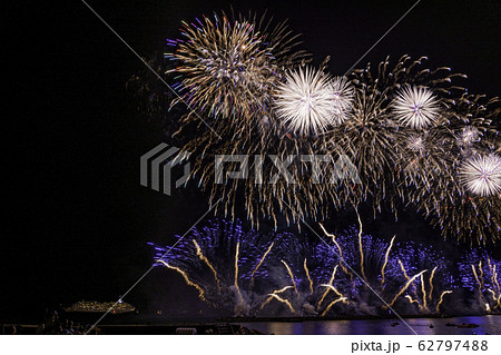 【静岡県伊東市】第72回按針祭海の花火大会 62797488