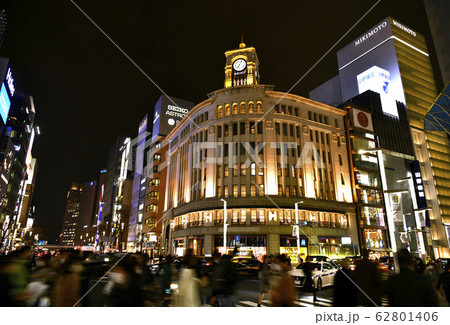 日本の東京都市景観 東京・銀座(新型コロナ・多くの日本人が往来している)=2020年2月26日撮影 日本の東京都市景観 東京・銀座(新型コロナ・多くの日本人が往来している)=2020年2月26日撮影 62801406