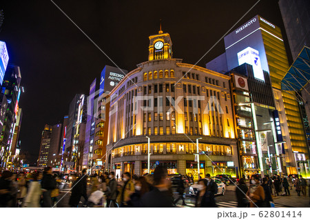 日本の東京都市景観 東京・銀座(新型コロナ・多くの日本人が往来している)=2020年2月26日撮影 日本の東京都市景観 東京・銀座(新型コロナ・多くの日本人が往来している)=2020年2月26日撮影 62801414