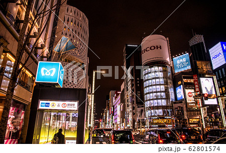 日本の東京都市景観 東京・銀座(新型コロナ・車の流れ)=2020年2月26日撮影 日本の東京都市景観 東京・銀座(新型コロナ・車の流れ)=2020年2月26日撮影 62801574