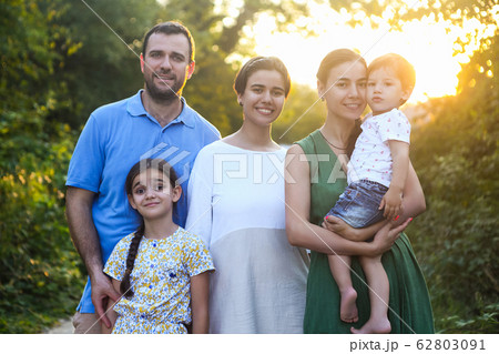 Portrait of the big happy family. Parents with 62803091