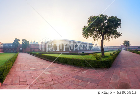 Agar Fort inside courtyard, morning view, India 62805913