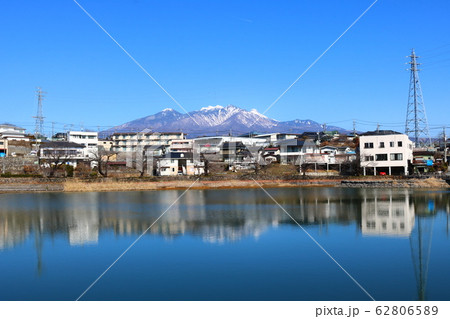 『逆さ八ヶ岳 冬 快晴』　山梨県　北杜市　長坂町　長坂湖(牛池) 62806589