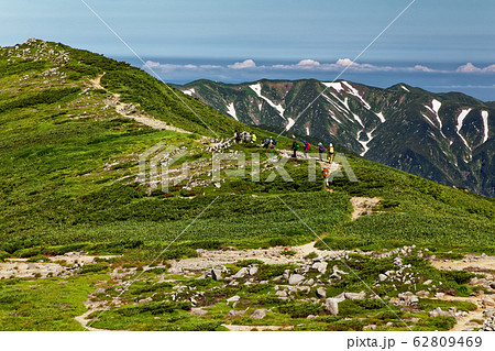 飯豊山へ向かう登山者 62809469
