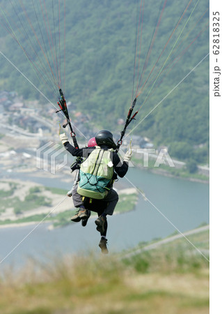 鳥取　四季の散歩　霊石山　ハングライダー 62818325
