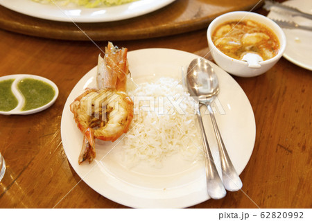 Barbecued Shrimp or Grilled Shimp with Rice. Barbecued Shrimp or Grilled Shimp with Rice. 62820992