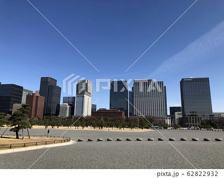 皇居前広場高層ビル群 62822932