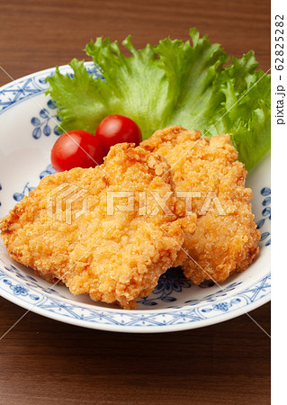 フライドチキン 62825282