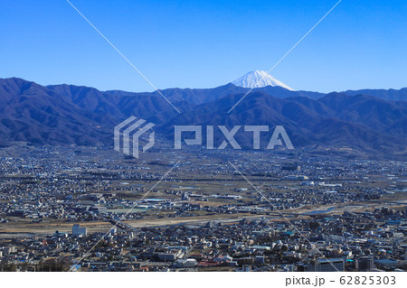 大蔵経寺山から望む富士山 62825303