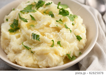 Mashed potatoes with butter Mashed potatoes with butter 62825878