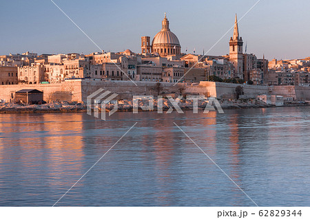 Valletta Skyline from Sliema at sunset, Malta 62829344
