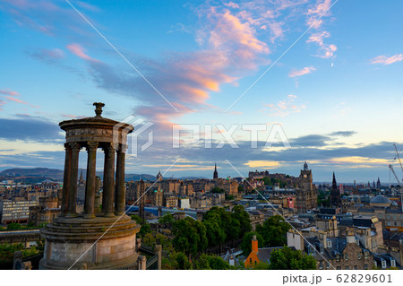 スコットランド　エディンバラ　カールトン・ヒル　夕焼け　dugald stewart monumen 62829601