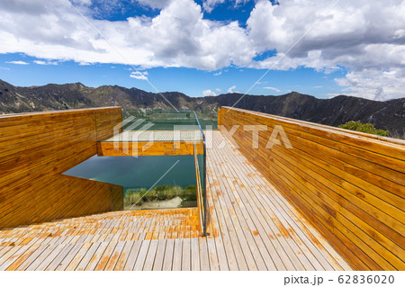 Shalala Viewpoint. Lake Quilotoa. Panorama of volcano crater lagoon of Quilotoa 62836020