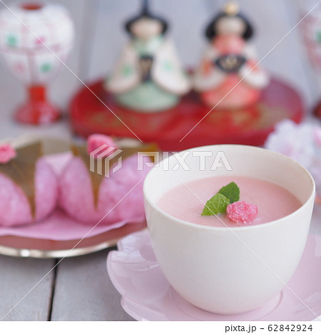 ひな祭り 桜甘酒 ひな祭り 桜甘酒 62842924