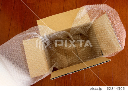 梱包資材 62844506