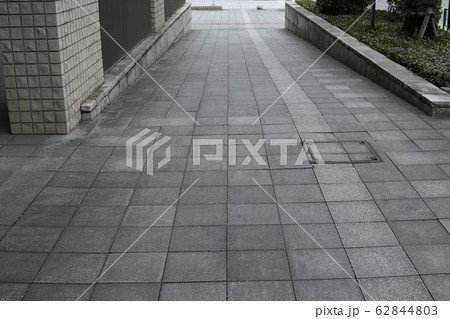 バリアフリーの通路 バリアフリーの通路 62844803