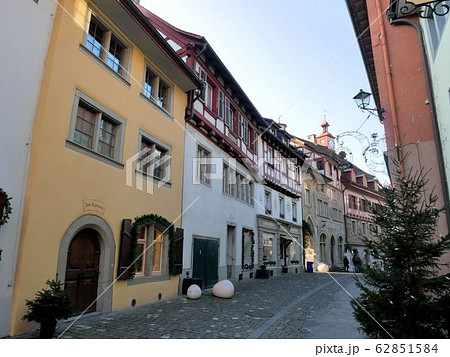 クリスマスデコレーションが美しいシュタイン・アム・ラインの町並み (スイス北部シャフハウゼン州) クリスマスデコレーションが美しいシュタイン・アム・ラインの町並み (スイス北部シャフハウゼン州) 62851584