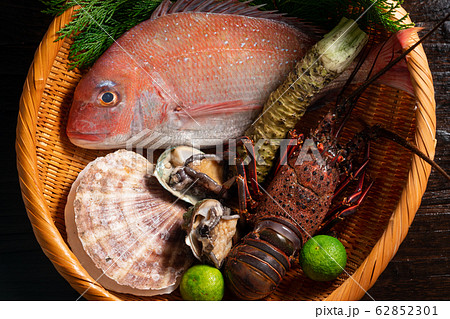 魚介類盛り合わせ 62852301