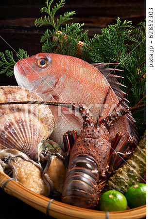 魚介類盛り合わせ 62852303