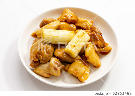 鶏肉と長ねぎの炒め物。 鶏肉と長ねぎの炒め物。 62853469