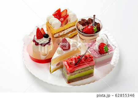 イチゴを使った色々なケーキの写真素材