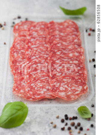 Pack of lassic salami slices with basil and pepper 62856508