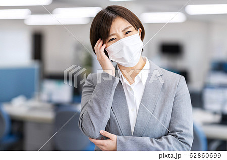 女性　ビジネスシーン 62860699