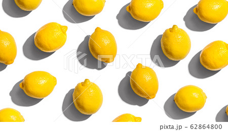 Fresh yellow lemons overhead view 62864800