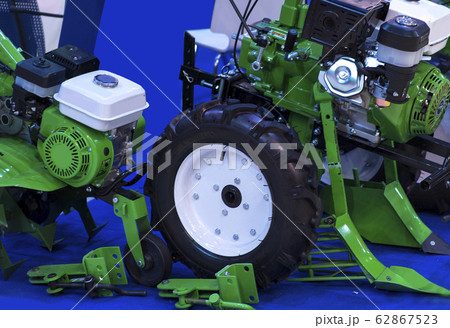 Green lawn mower on grass 62867523