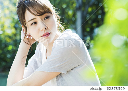 女性　朝　ビューティー　ライフスタイル 62873599