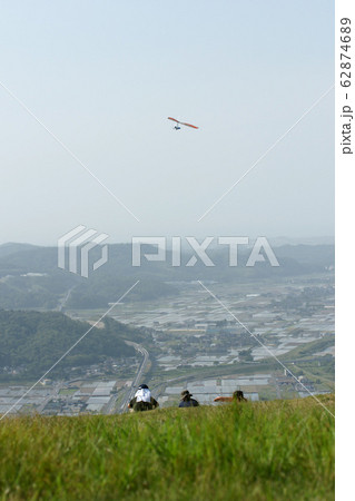 鳥取　四季の散歩　夏　ハングライダー 62874689