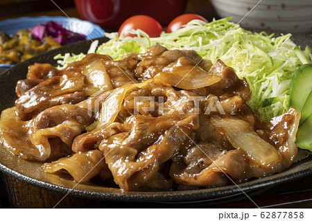 豚肉のしょうが焼き 62877858