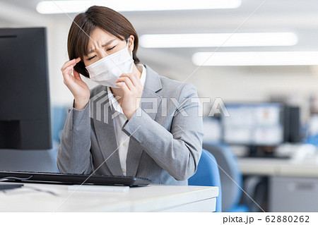 女性 風邪 マスク 女性 風邪 マスク 62880262
