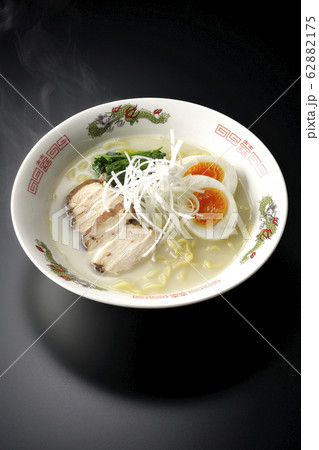 鶏白湯ラーメン 62882175