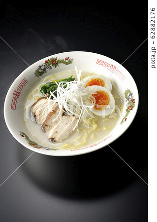 鶏白湯ラーメン 62882176