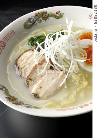 鶏白湯ラーメン 62882180