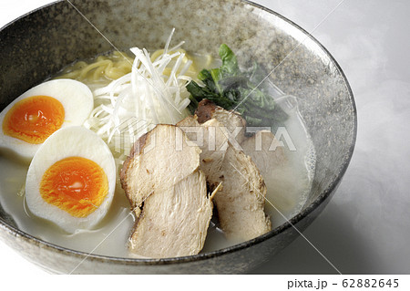 鶏白湯ラーメン 62882645