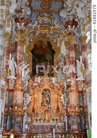 ヴィースの巡礼教会、鞭打たれるキリスト像 62882678