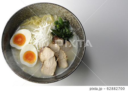 鶏白湯ラーメン 62882700