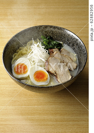 白湯拉麺 62882956